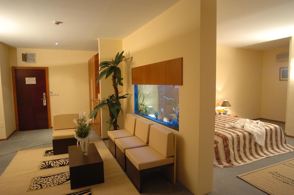 סקופיה Hotel Tcc Plaza חדר תמונה