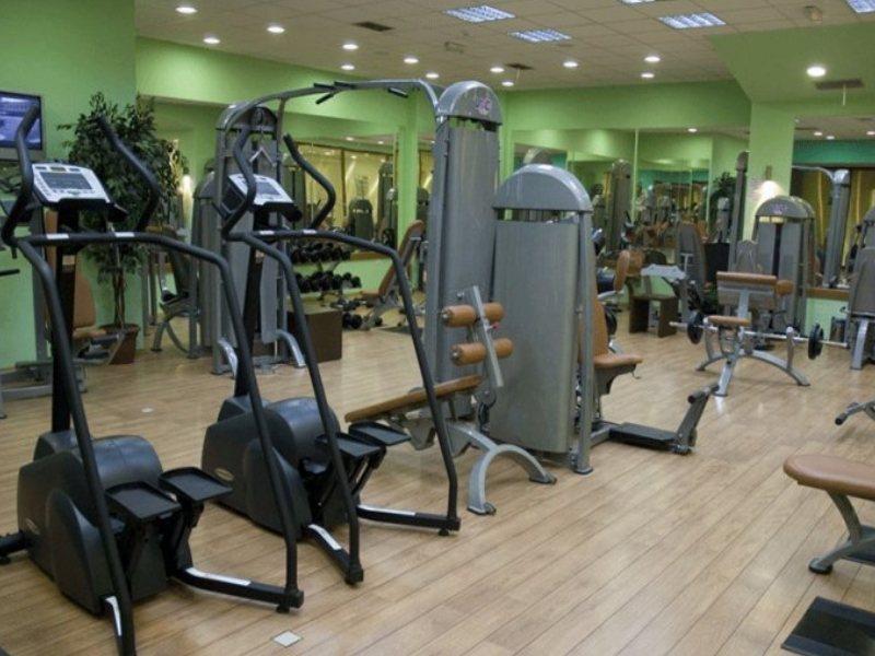 סקופיה Hotel Tcc Plaza מראה חיצוני תמונה
