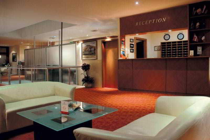 סקופיה Hotel Tcc Plaza מראה פנימי תמונה