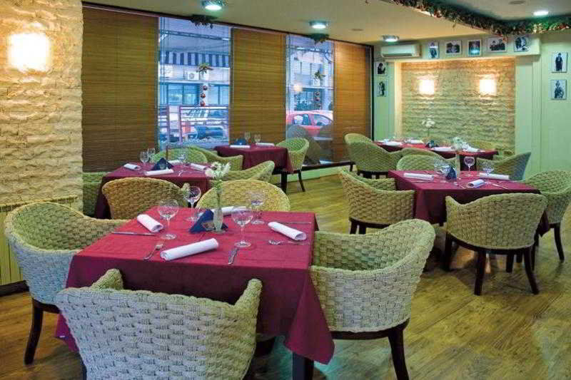 סקופיה Hotel Tcc Plaza מסעדה תמונה